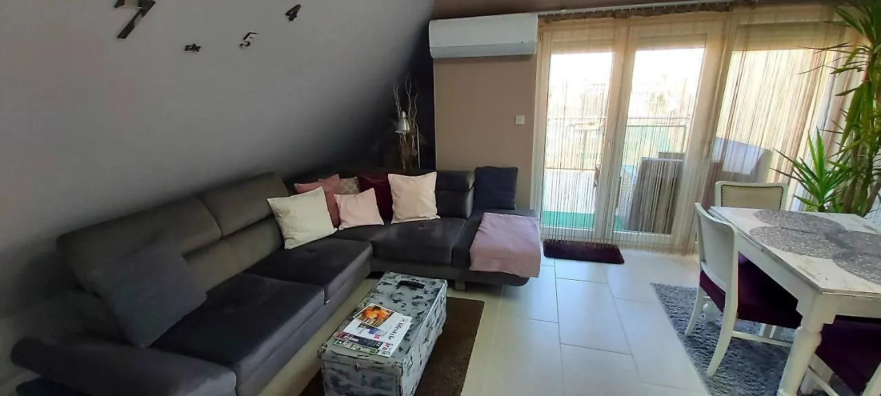 Hetvezer Penthouse Apartments Seghedin 0*,