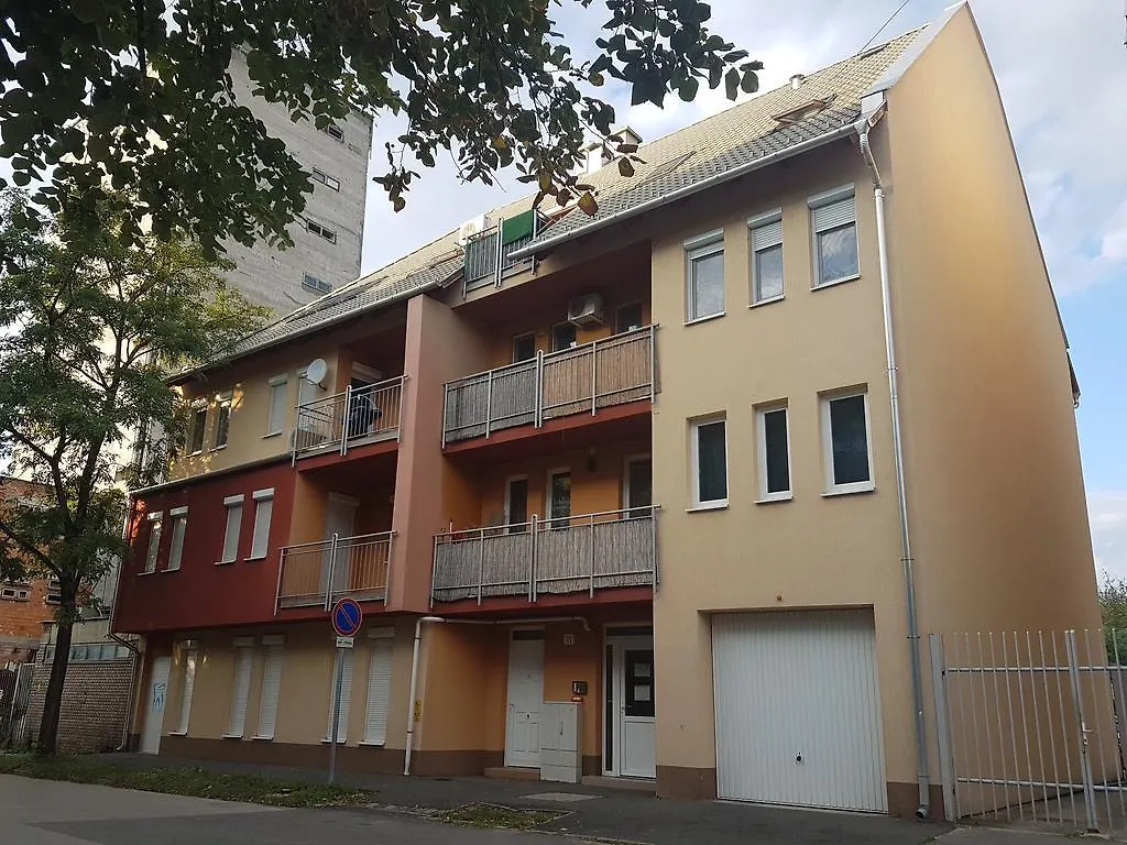 Hetvezer Penthouse Apartments Seghedin Ungaria